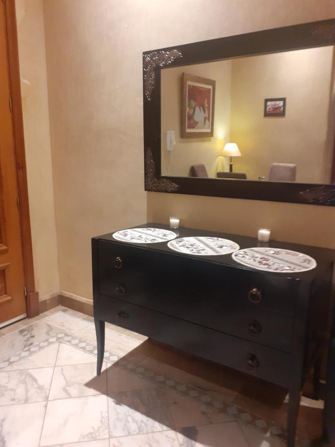 Karibouch Marrakech Apartment มาร์ราเกช ภายนอก รูปภาพ